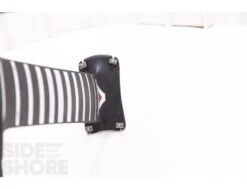 Foil Kit V1 - CF 800 41 Foil Kit V1 - CF 800 -Vague Surfing Oceane Boutique foil kit v1 cf 800 armstrong foils 19