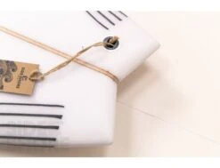 Hurricane THE FALCON - 6'0 X 20" 1/8 X 2" 1/2 - 34 L - Futures - Thruster -Vague Surfing Oceane Boutique the falcon 60 x 20 18 x 2 12 34 l futures thruster hurricane 16