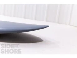 Tri Plane Hull - Grey Tint - 7'6" X 21 7/8" X 3" - 56 L - Single - US Box -Vague Surfing Oceane Boutique tri plane hull grey tint 76 x 21 78 x 3 56 l single us box al merrick 5